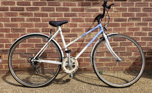 Raleigh pioneer woman - woman, hybrid